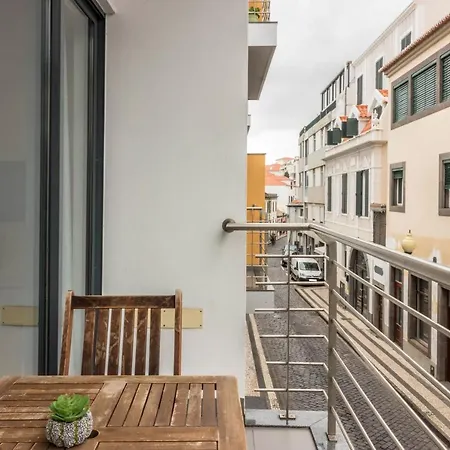 Anadia Atrium F